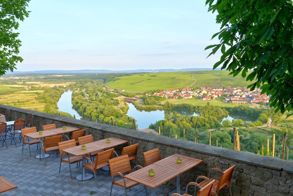 Vogelsburg Hotel Escherndorf Eksteriør billede