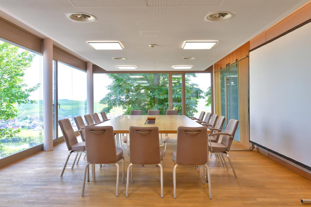 Vogelsburg Hotel Escherndorf Eksteriør billede